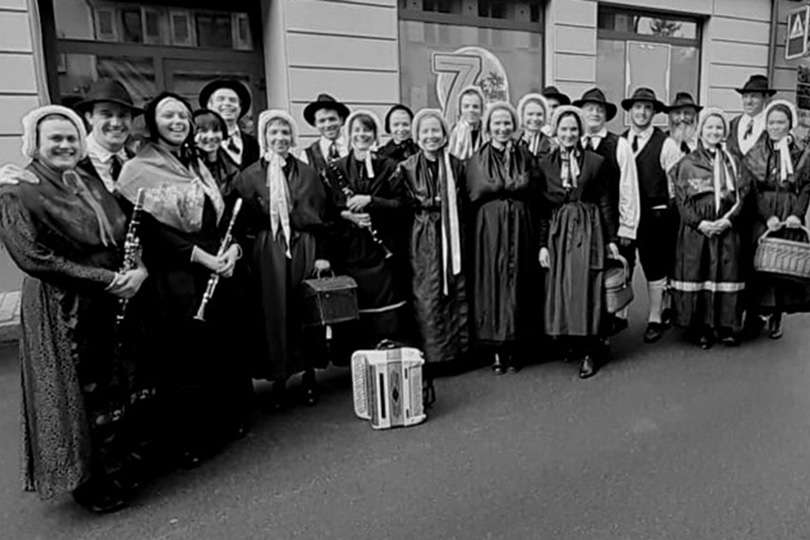 groupe musique folklorique sixt fer à cheval