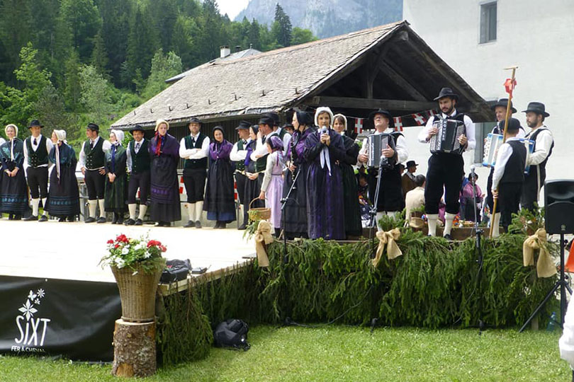 groupe musique folklorique sixt fer à cheval