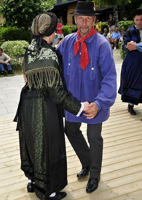 groupe folklorique combloux