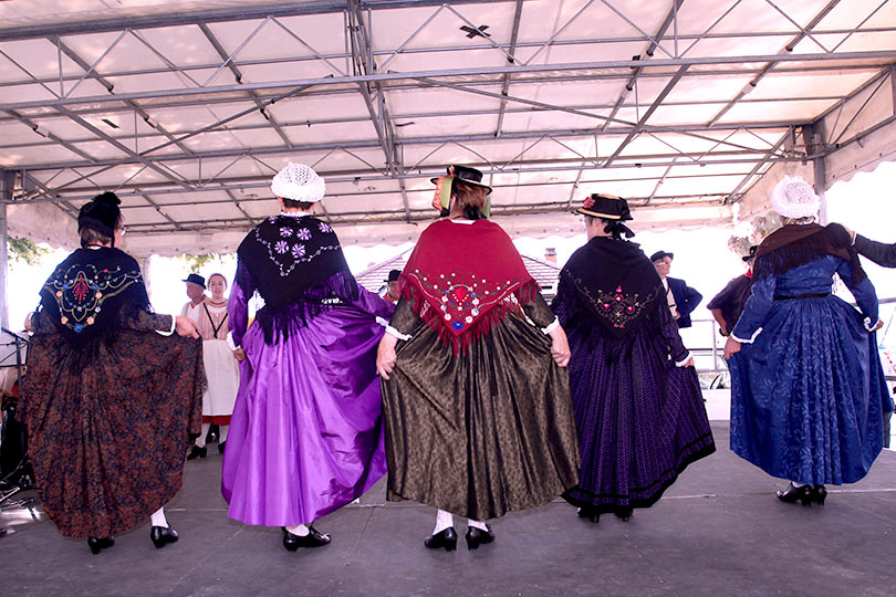 Costumes challes tradionnels de haute-savoie